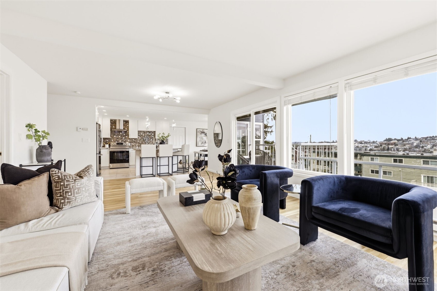 1758 Dexter Avenue N 4