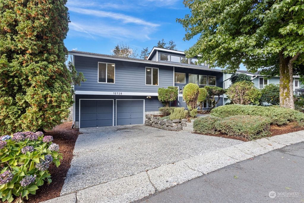 Photo of 15728 SE 45th Court, Bellevue, WA 98006 (MLS # 2284670)
