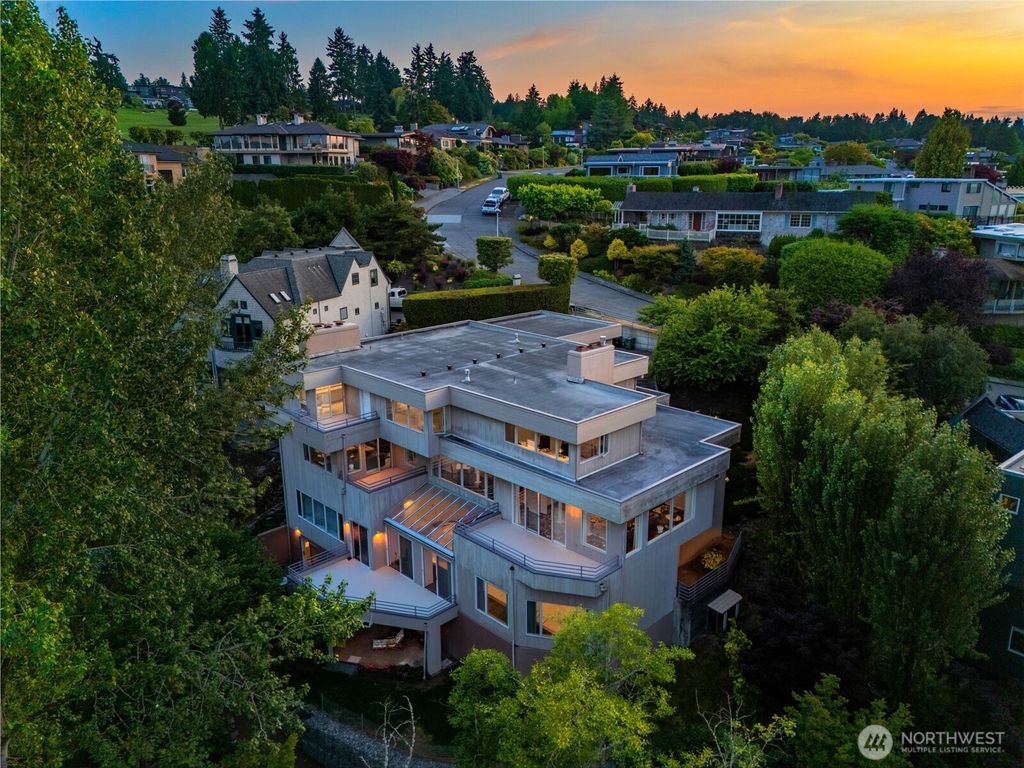 Photo of 8508 54TH Avenue NE, Seattle, WA 98115 (MLS # 2398896)