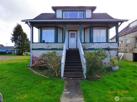 Photo of 1801 W Second St, Aberdeen, WA 98520 (MLS # 2491055)