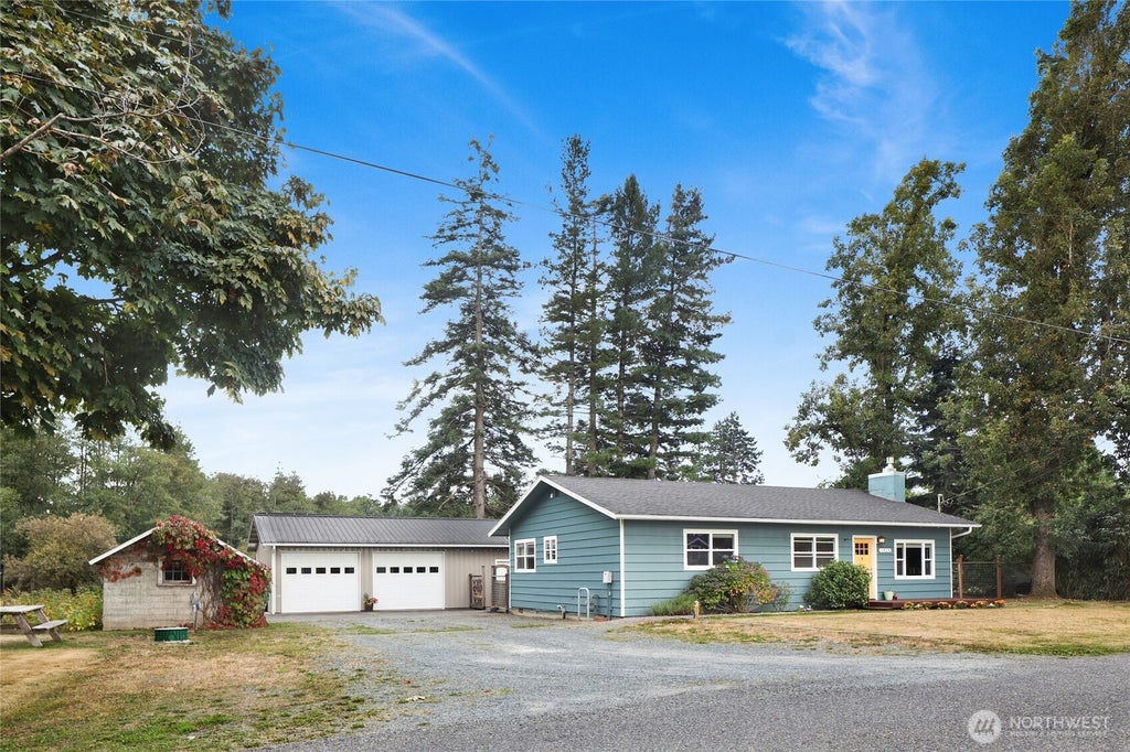 Photo of 1725 Skagit Street, Bellingham, WA 98226 (MLS # 2584106)