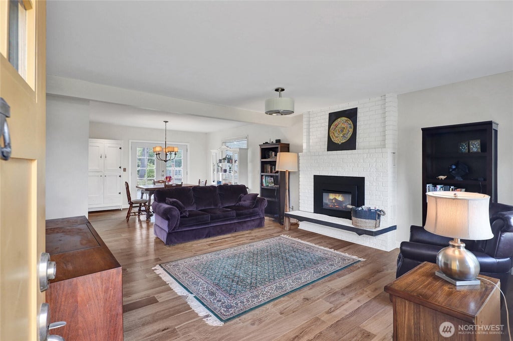 Photo of 1725 Skagit Street, Bellingham, WA 98226 (MLS # 2584106)