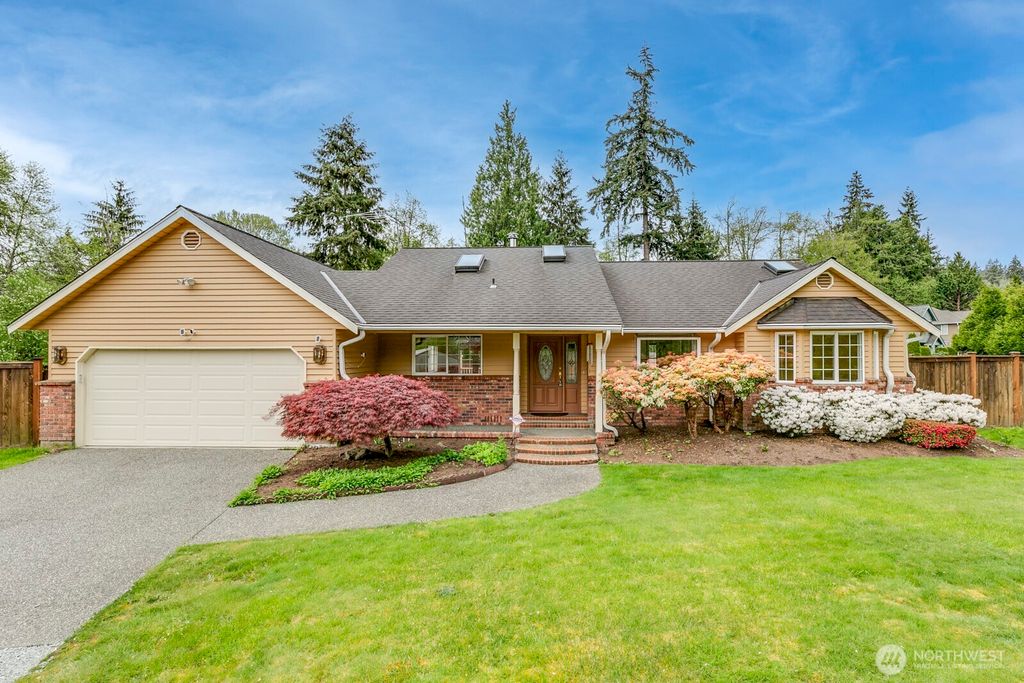 Photo of 15226 23rd Place W, Lynnwood, WA 98087 (MLS # 2358251)