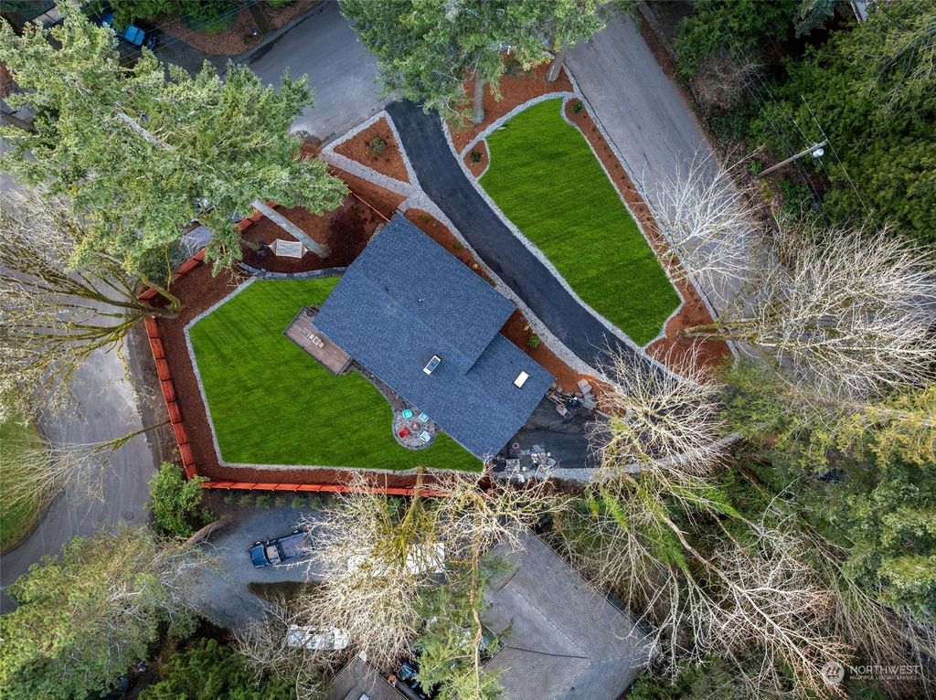 Photo of 12844 Holiday Drive NE, Kirkland, WA 98034 (MLS # 2197103)