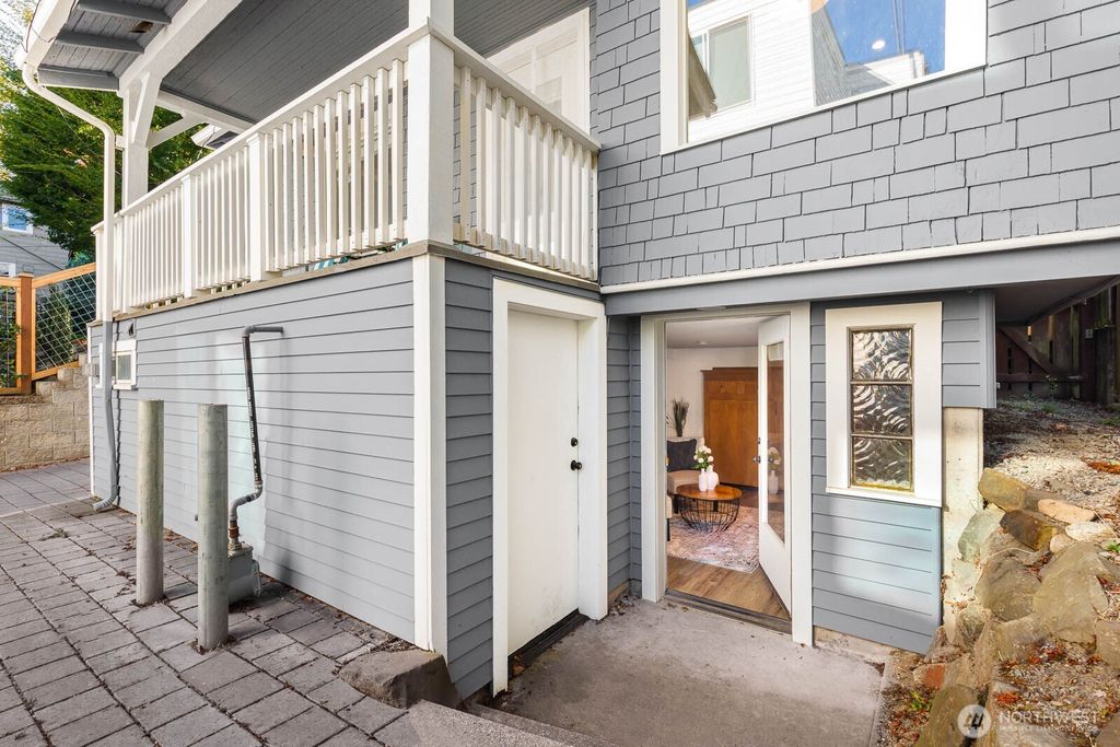 Photo of 2423 3rd Avenue W, Seattle, WA 98119 (MLS # 2516290)