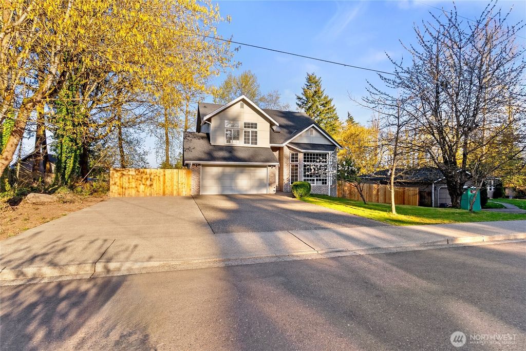 Photo of 28204 29th Ave S Ave, Federal Way, WA 98003 (MLS # 2505679)