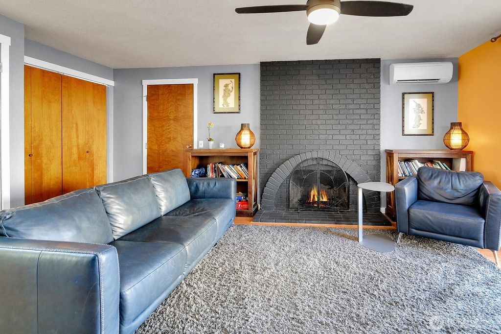 Photo of 6105 139th Place SW, Edmonds, WA 98026 (MLS # 2471090)