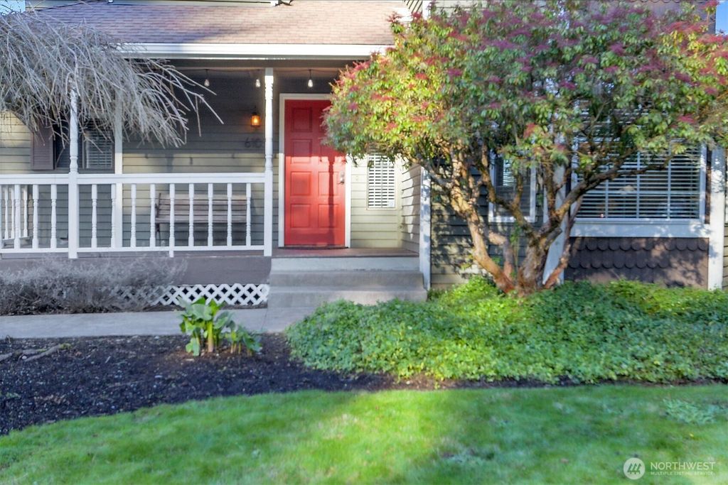 Photo of 6105 139th Place SW, Edmonds, WA 98026 (MLS # 2471090)