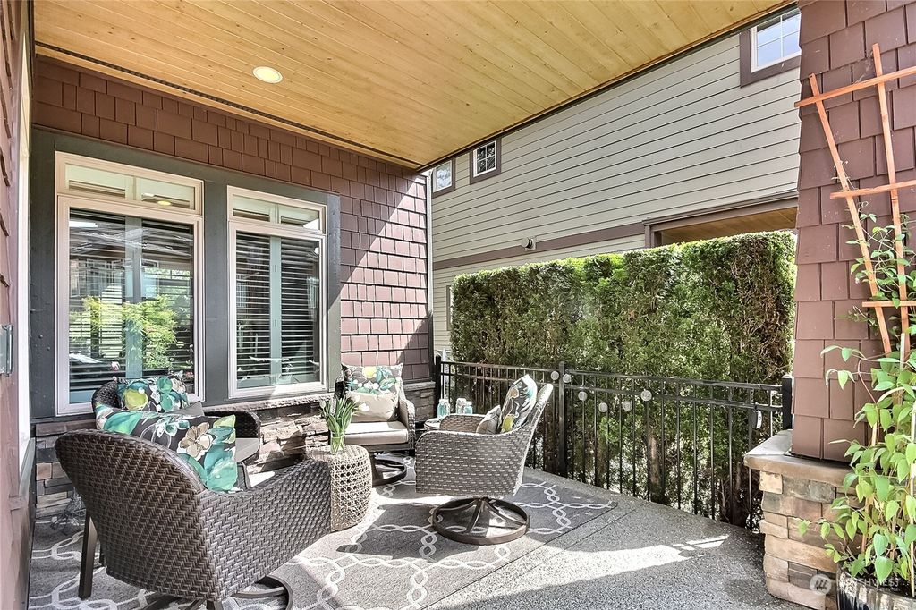 Photo of 1102 N 42nd Place, Renton, WA 98056 (MLS # 2076753)