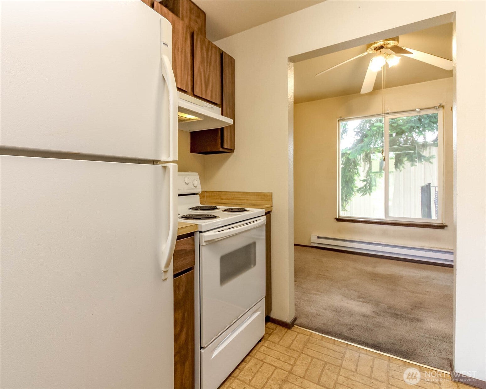 1102 8th Street NE 4