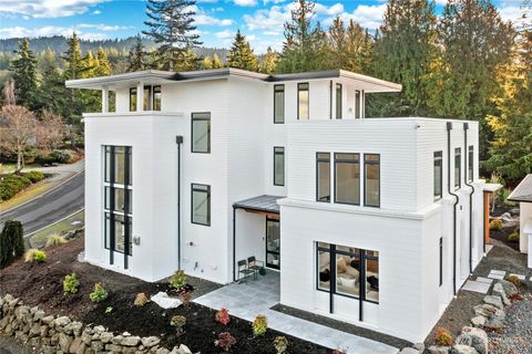 2115 Squak Mountain Loop SW Issaquah WA 98027