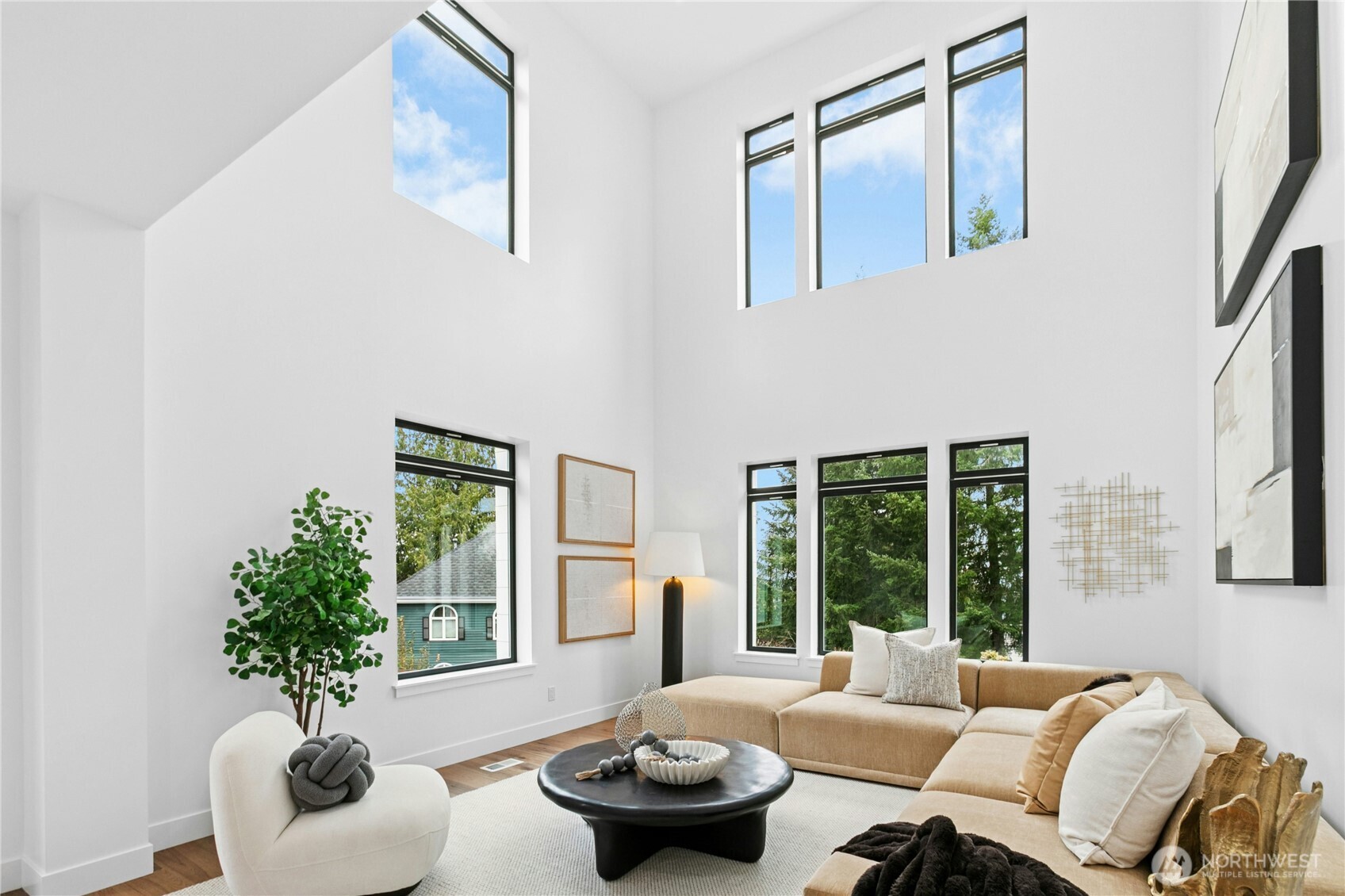 2115 Squak Mountain Loop SW