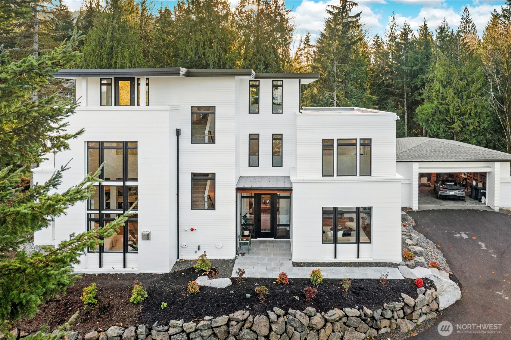 2115 Squak Mountain Loop SW