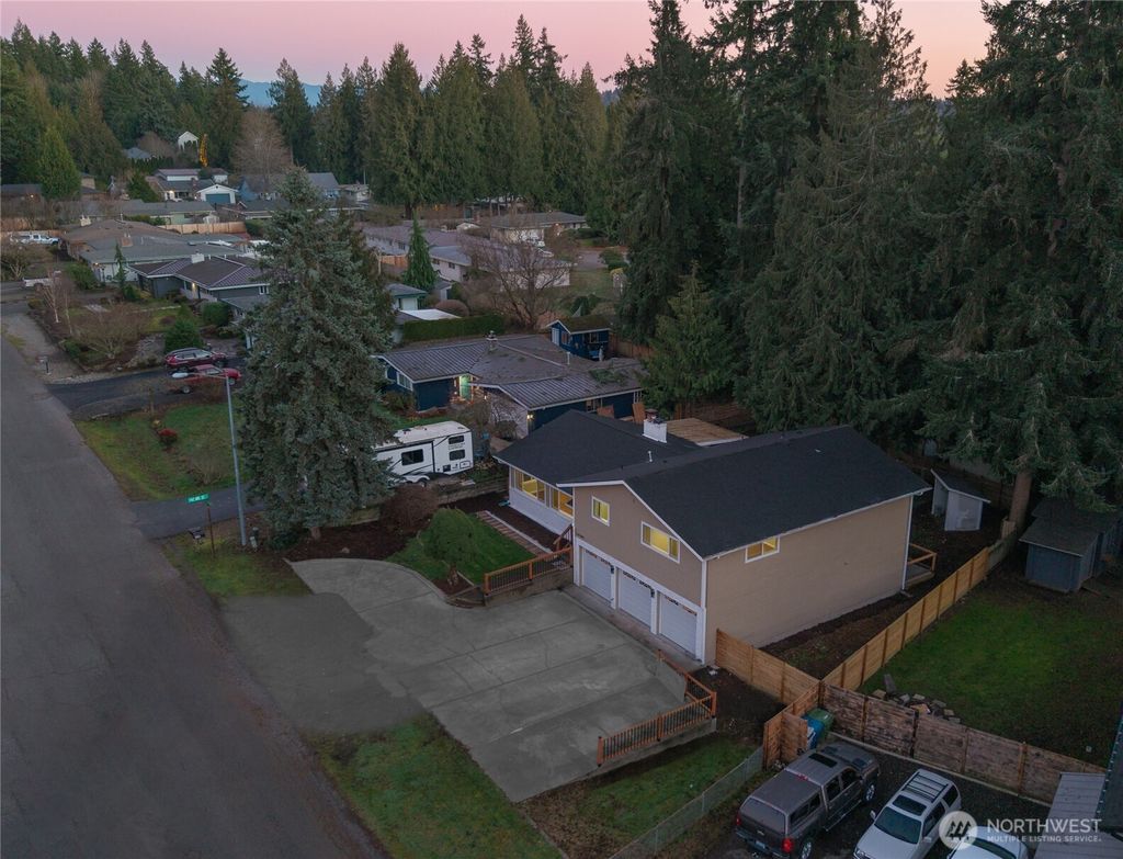 Photo of 14159 SE 144th Street, Renton, WA 98059 (MLS # 2469694)