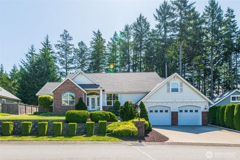 Photo of 724 Alma Lane SE, Olympia, WA 98513 (MLS # 2509456)