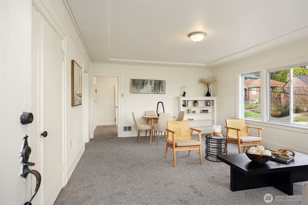 Photo of 5019 5th Avenue NE, Seattle, WA 98105 (MLS # 2477477)