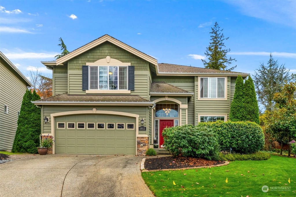 Photo of 1012 204th Place SW, Lynnwood, WA 98036 (MLS # 2307625)