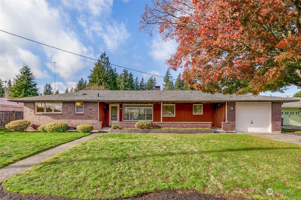 Photo of 4824 Alger Avenue, Everett, WA 98203 (MLS # 2310348)