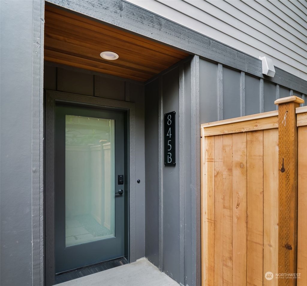 Photo of 845 NE 91st Street #B, Seattle, WA 98115 (MLS # 2145753)
