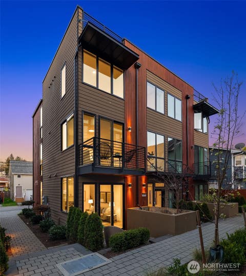 Photo of 3406 B 34th Avenue W, Seattle, WA 98199 (MLS # 2538092)