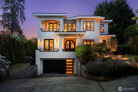 Photo of 116 16th Avenue, Kirkland, WA 98033 (MLS # 2514731)