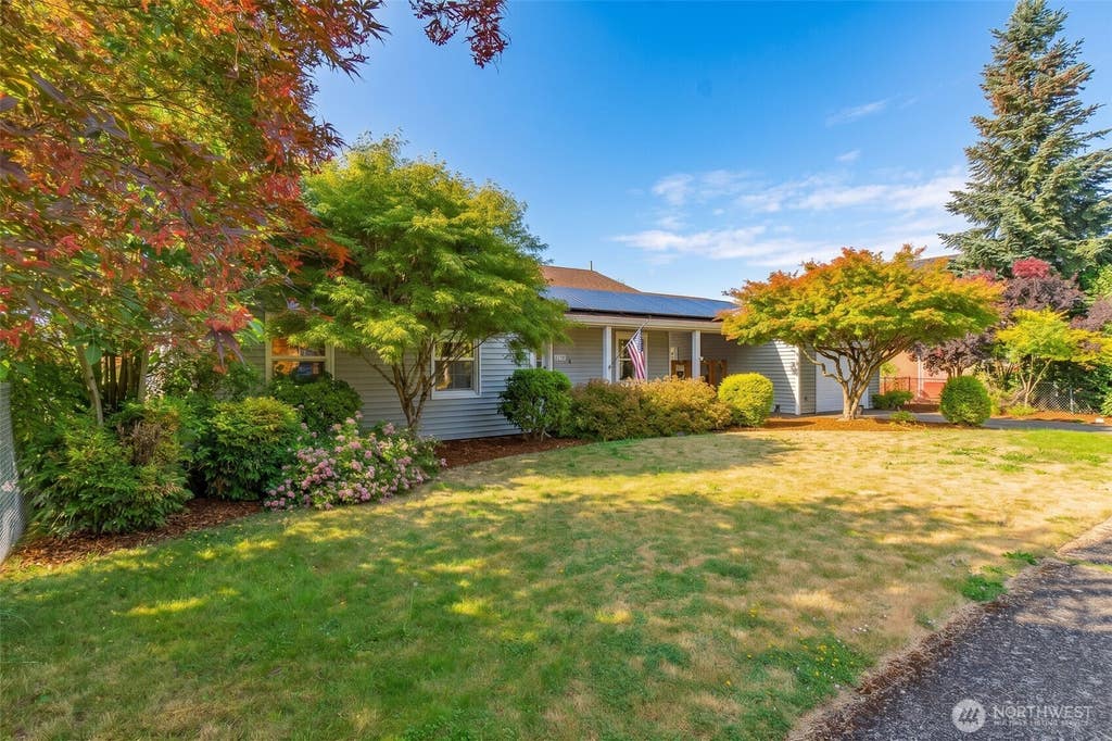 Photo of 1021 H Street, Centralia, WA 98531 (MLS # 2551724)