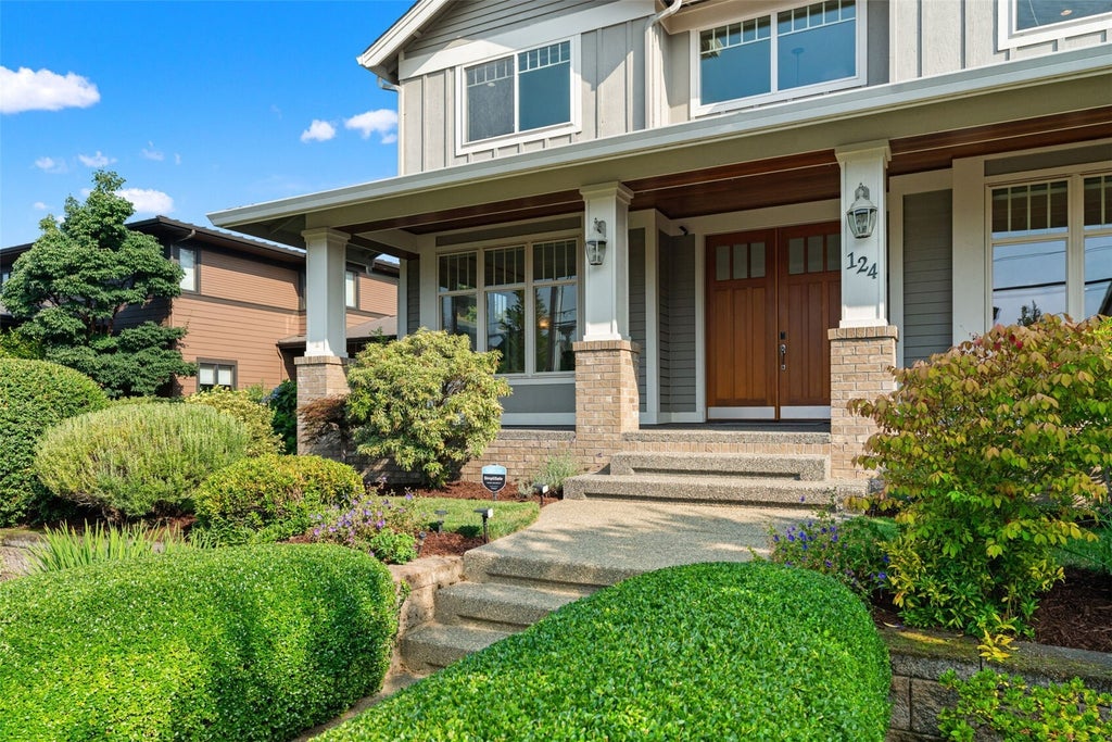 Photo of 124 13th Avenue, Kirkland, WA 98033 (MLS # 2599041)
