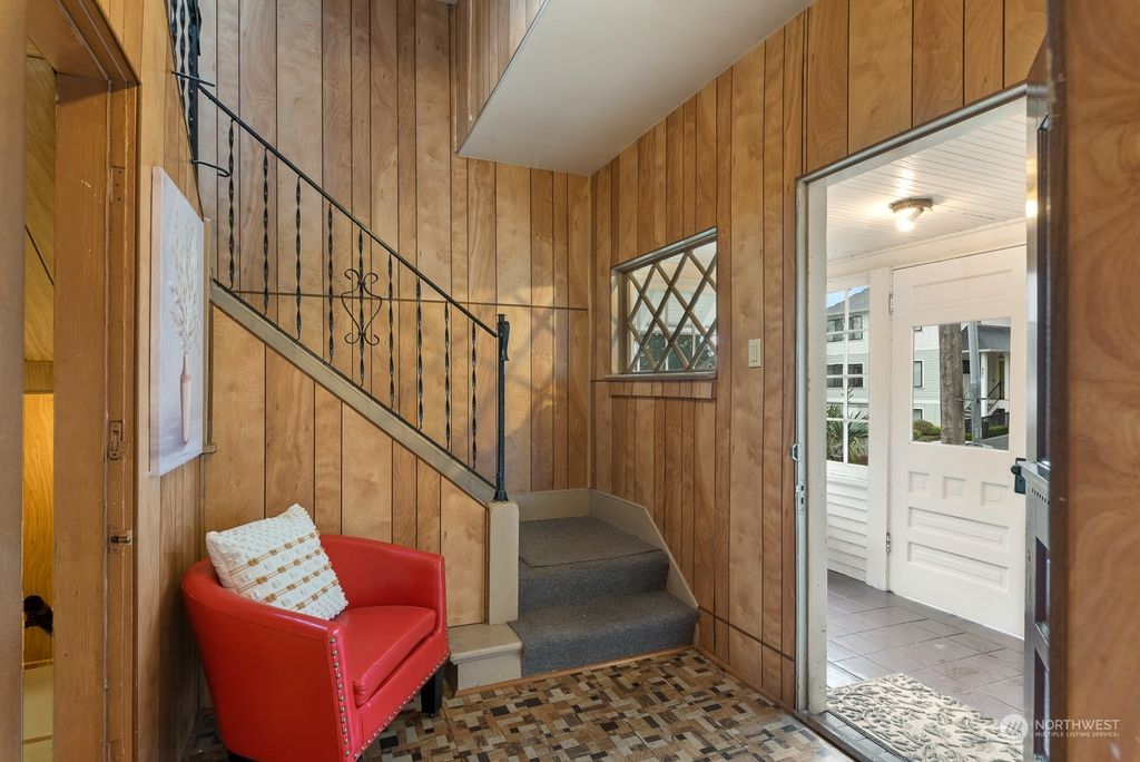 Photo of 414 N 63rd Street, Seattle, WA 98103 (MLS # 2188039)