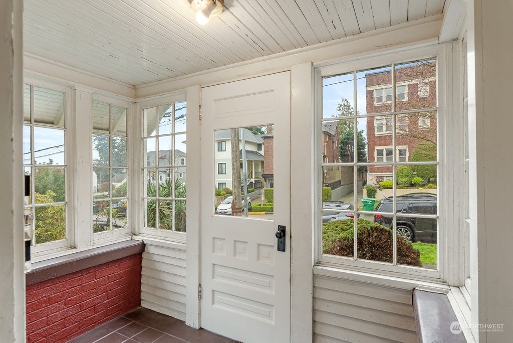 Photo of 414 N 63rd Street, Seattle, WA 98103 (MLS # 2188039)