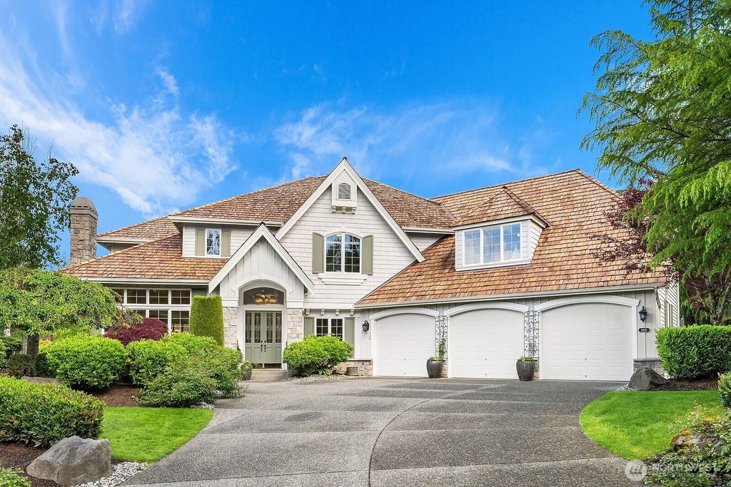 Photo of 2420 278th Court SE, Sammamish, WA 98075 (MLS # 2409561)