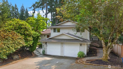 Photo of 402 170th Place SW, Bothell, WA 98012 (MLS # 2563747)