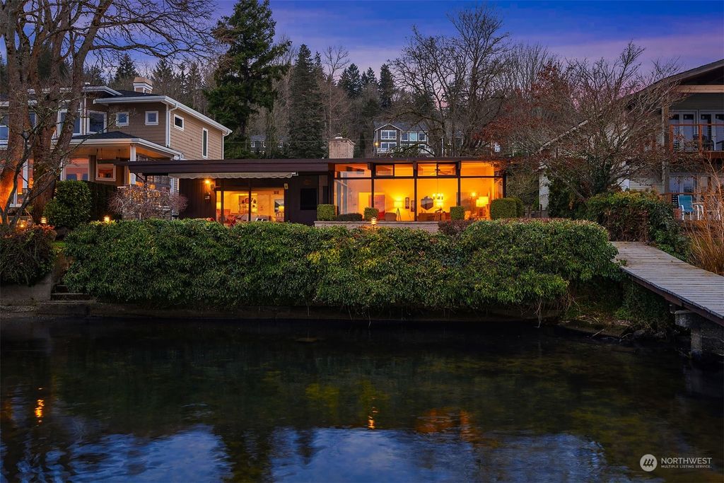 Photo of 3713 E Lake Sammamish Shore Lane SE, Sammamish, WA 98075 (MLS # 2312461)