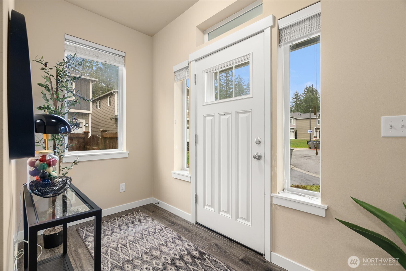 10323 White Deer Place NW