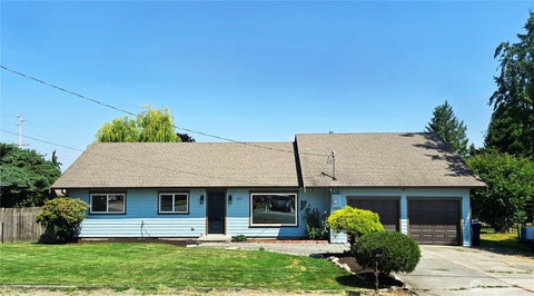 Photo of 2215 Alison Avenue, Mount Vernon, WA 98273 (MLS # 2537526)