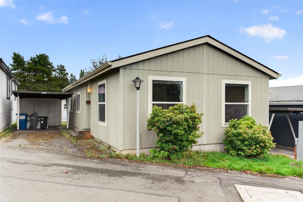 Photo of 3433 S 182nd Street, SeaTac, WA 98188 (MLS # 2596502)