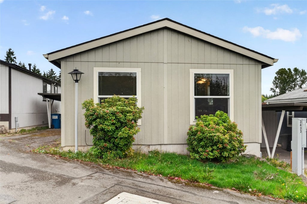 Photo of 3433 S 182nd Street, SeaTac, WA 98188 (MLS # 2596502)