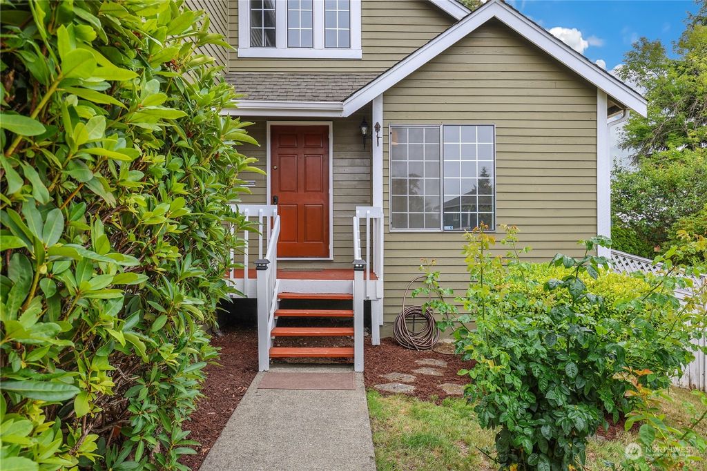 Photo of 2507 S 279th Place, Federal Way, WA 98003 (MLS # 2267646)