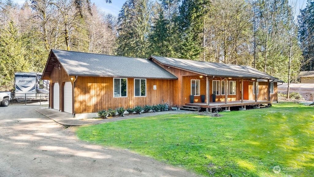 Photo of 18616 SE Auburn-Black Diamond Road, Auburn, WA 98092 (MLS # 2329554)