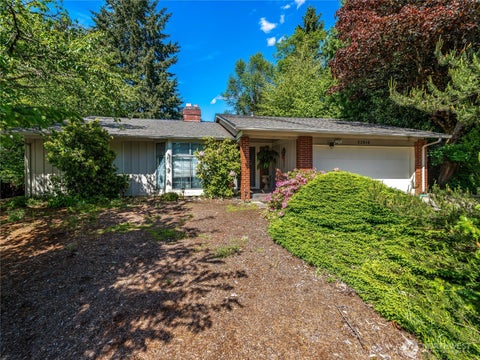Photo of 32416 29th Avenue SW, Federal Way, WA 98023 (MLS # 2527688)