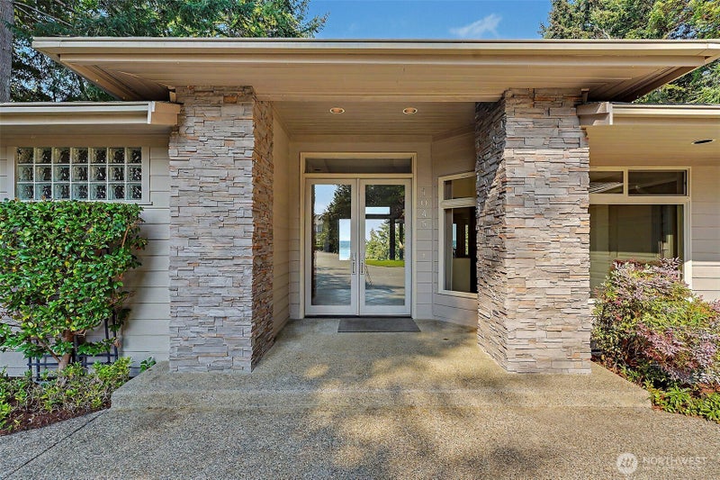 1045 Paha View Drive