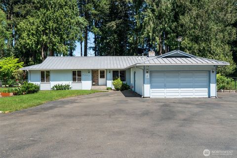 Photo of 4823 W Tapps Dr DR E, Lake Tapps, WA 98391 (MLS # 2522975)