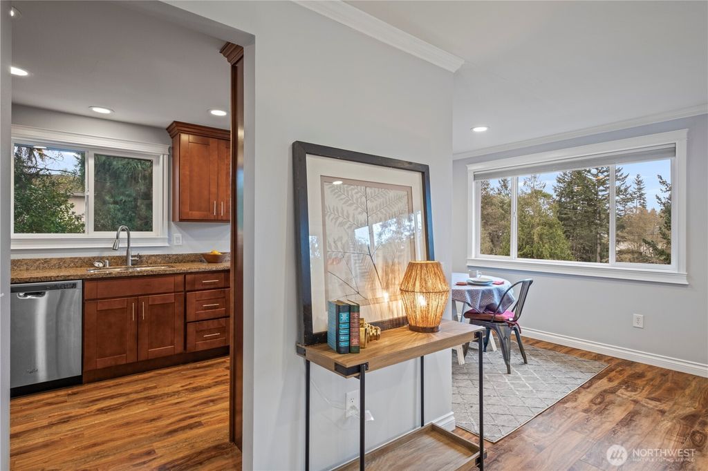 Photo of 1123 SW 144 Street, Burien, WA 98166 (MLS # 2494145)