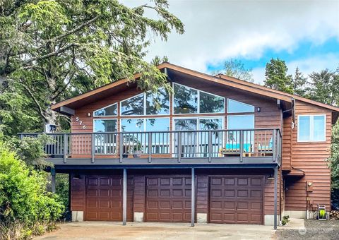 576 Puffin Ave NE, Ocean Shores, WA 98569 - MLS#: 2320731