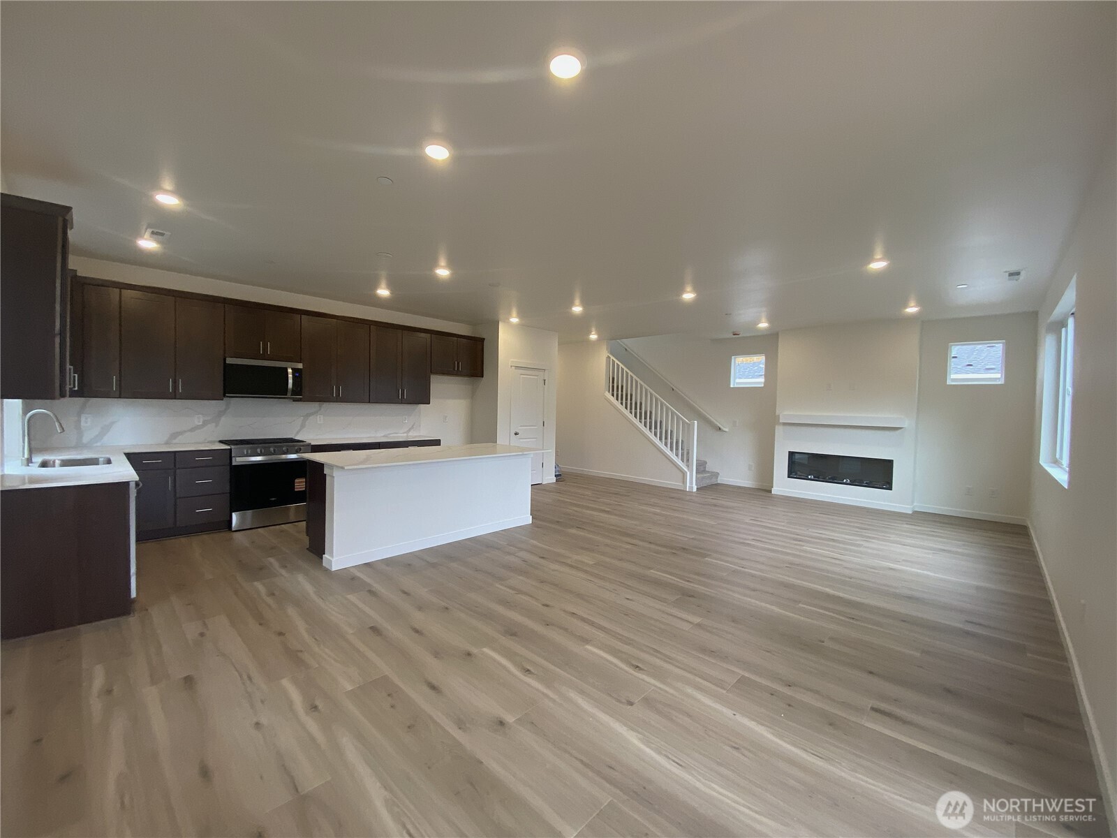 1439 121st Avenue SE MB 07