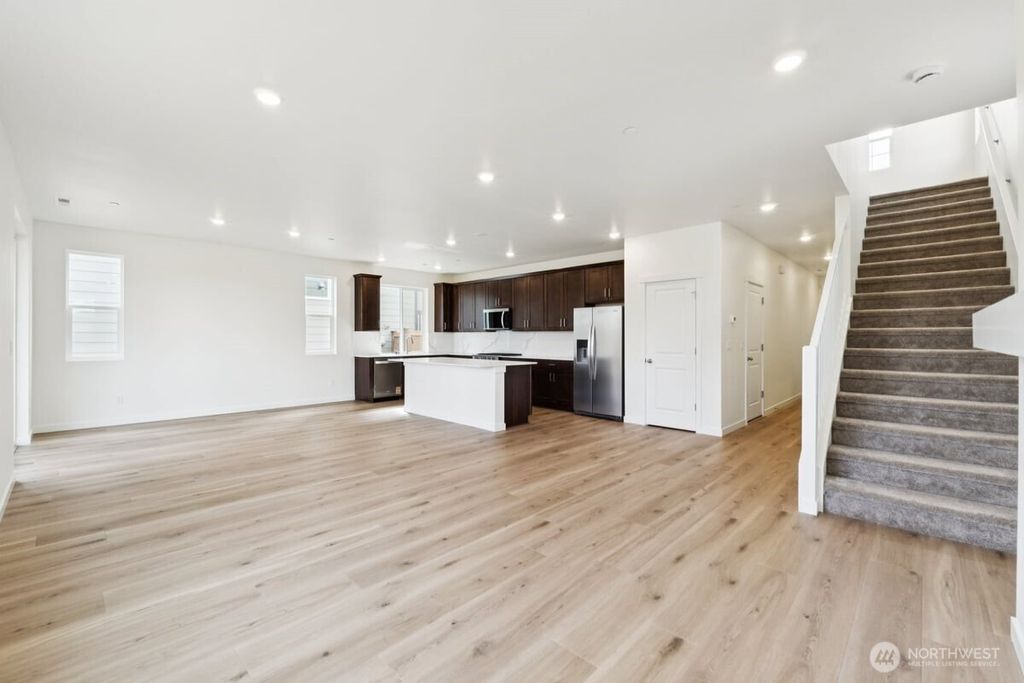 Photo of 1439 121st Avenue SE #MB 07, Lake Stevens, WA 98258 (MLS # 2435522)