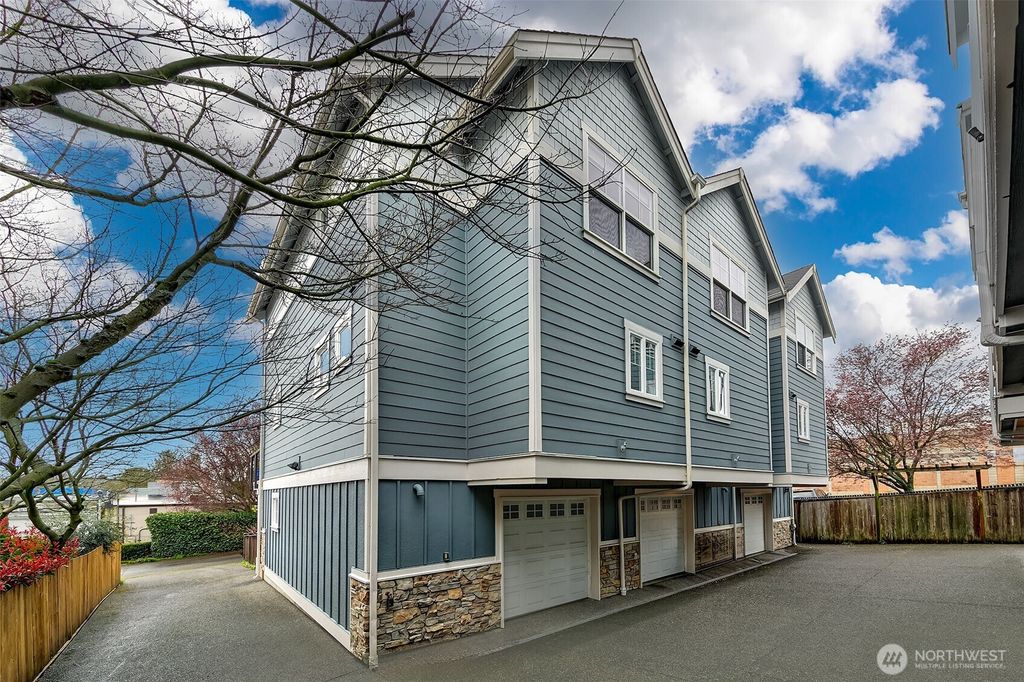 Photo of 6531 42nd Avenue SW #C, Seattle, WA 98136 (MLS # 2494319)