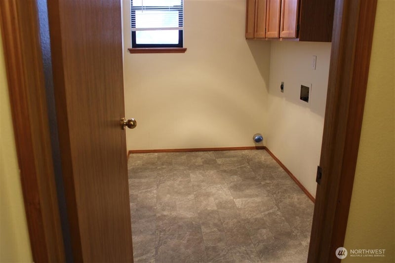 903 S 22nd Court
