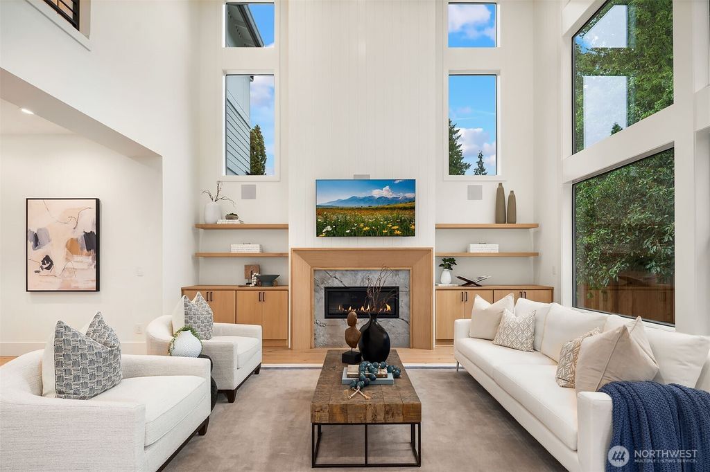 Photo of 15534 SE 10th Street, Bellevue, WA 98007 (MLS # 2455103)