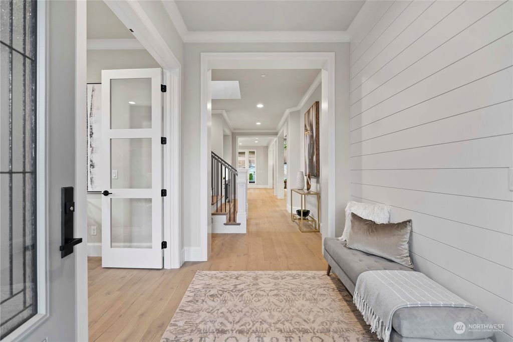 Photo of 1421 4th Drive, Kirkland, WA 98033 (MLS # 2008451)