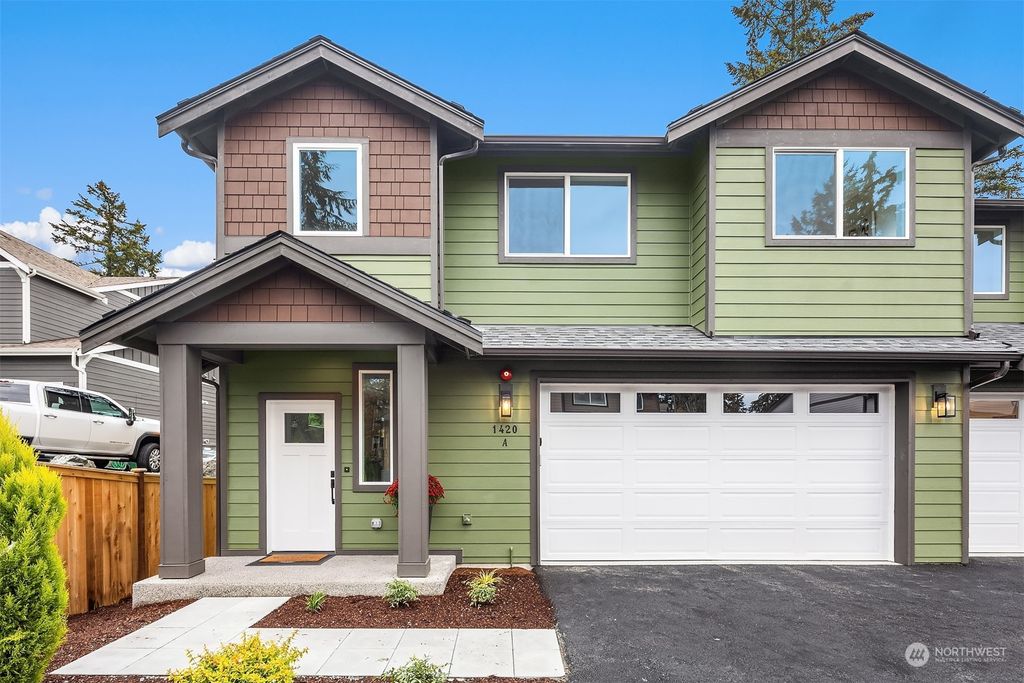 Photo of 1420 SW 122nd Lane #A, Burien, WA 98146 (MLS # 2299378)